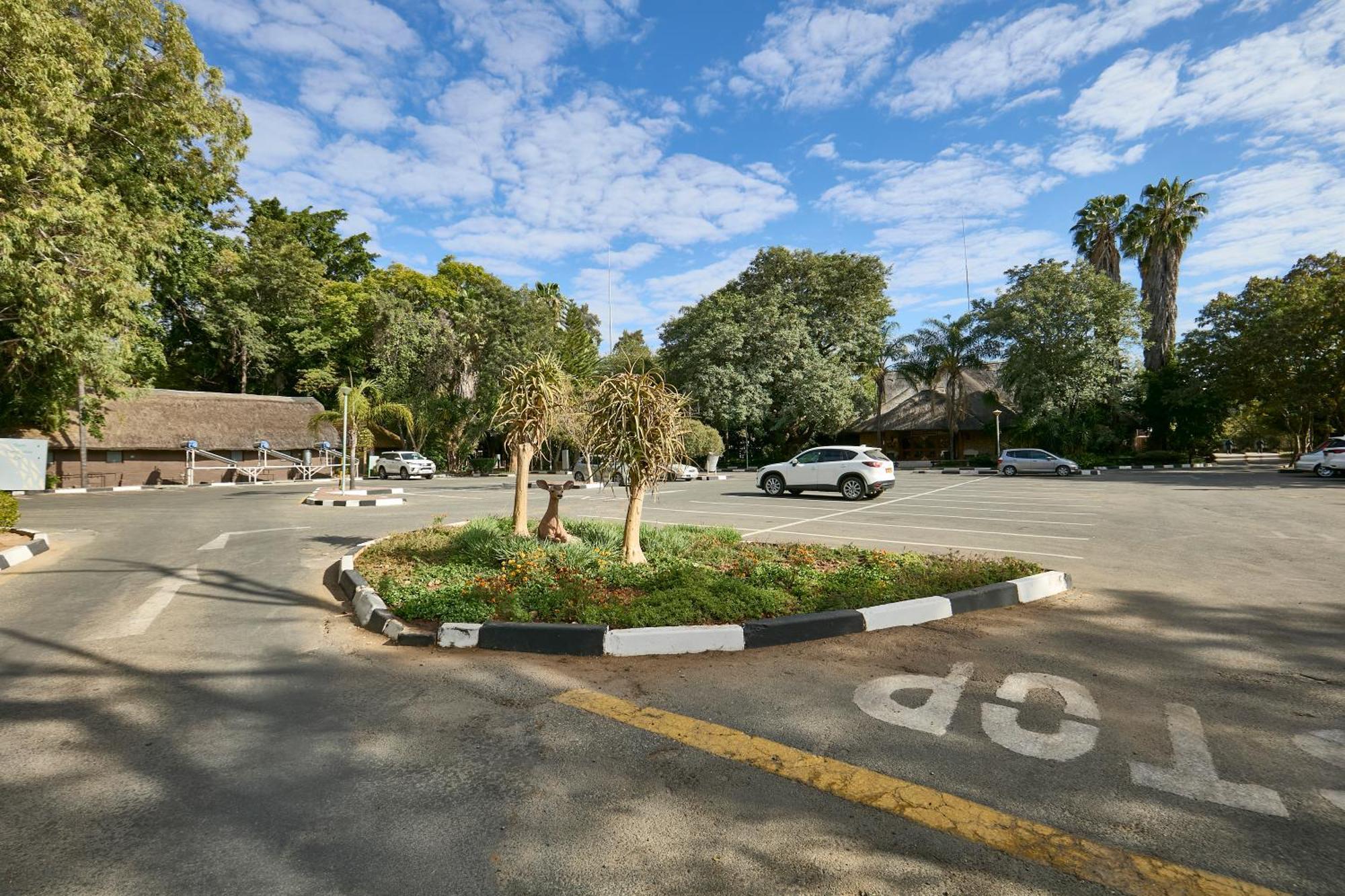 Cresta Marang Gardens Hotel Francistown Exterior foto